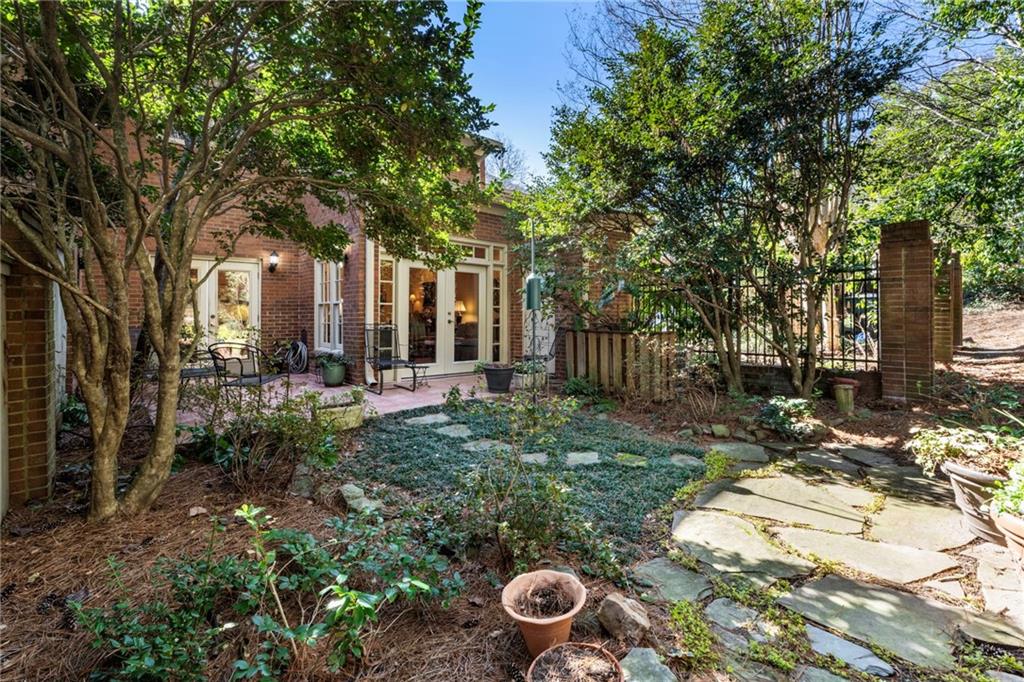 3127 Vinings Ridge