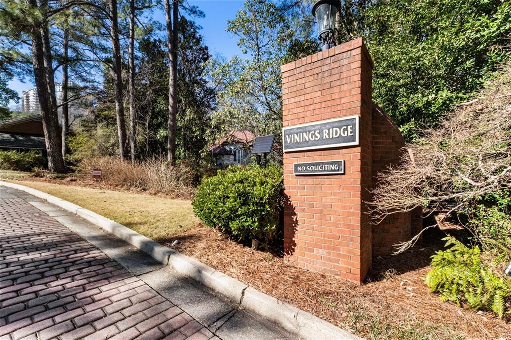 3127 Vinings Ridge