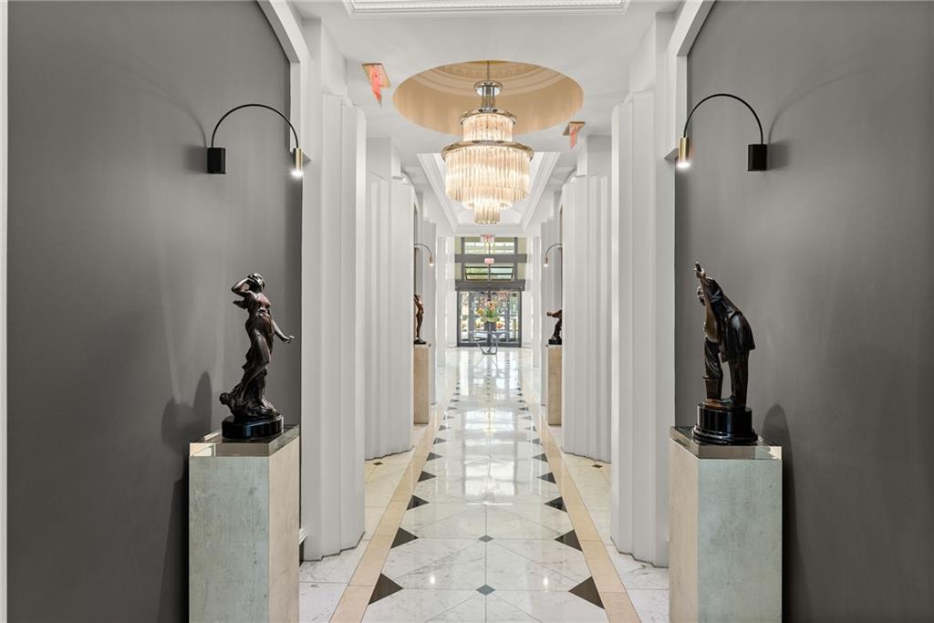750 Park Avenue NE Unit 29E