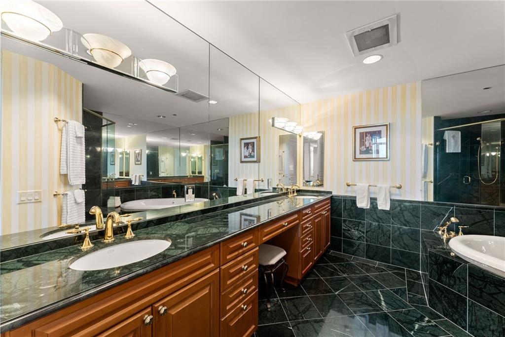 750 Park Avenue NE Unit 29E