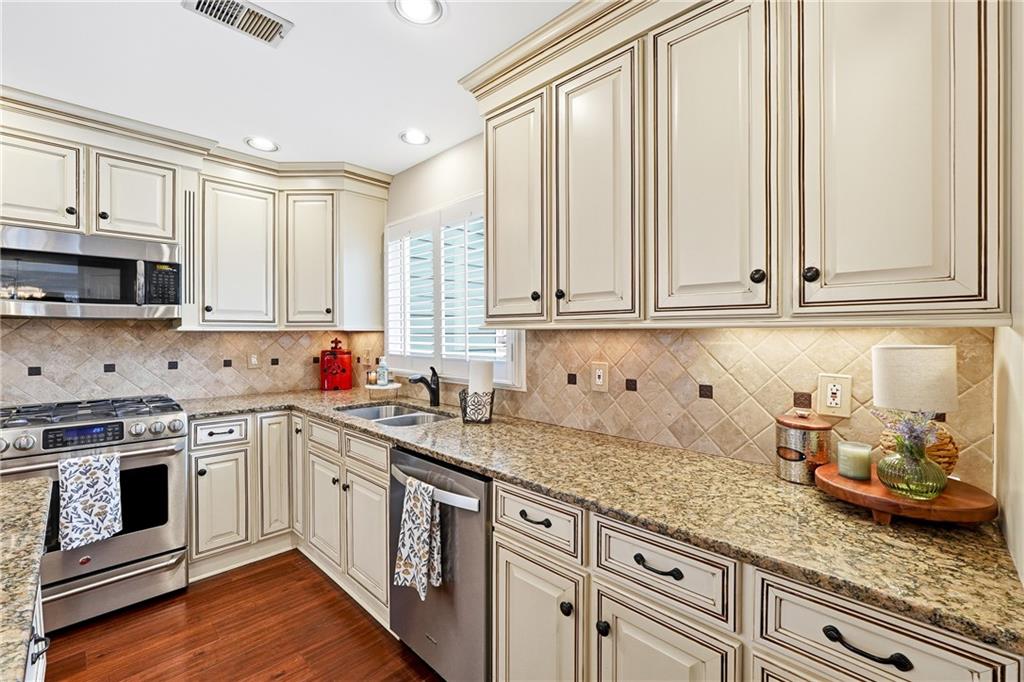 4920 Heards Forest Drive NW