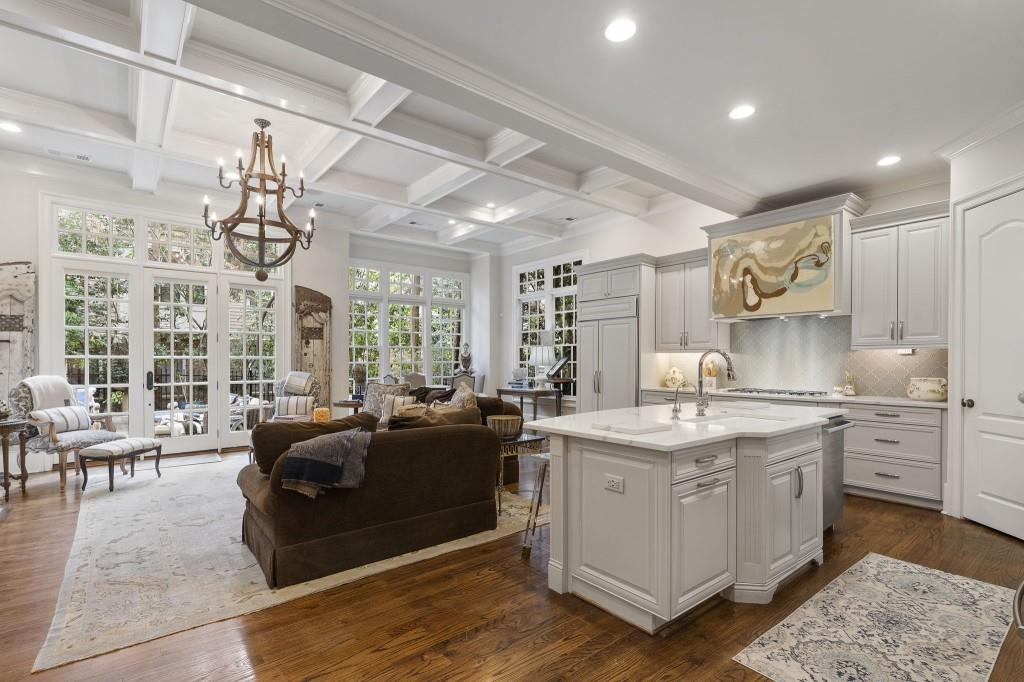 3385 Mathieson Drive