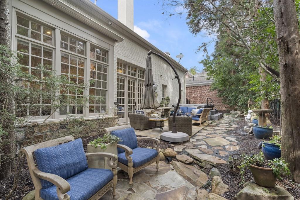 3385 Mathieson Drive