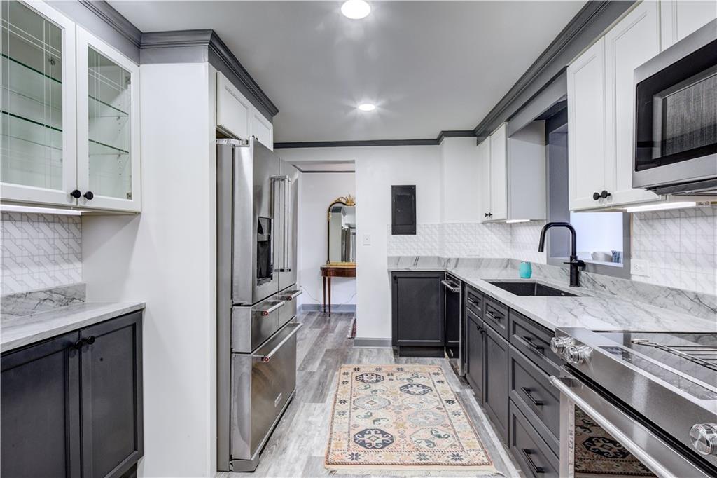 2637 Peachtree Road NE Unit 111