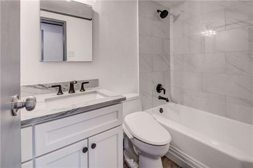 2637 Peachtree Road NE Unit 111