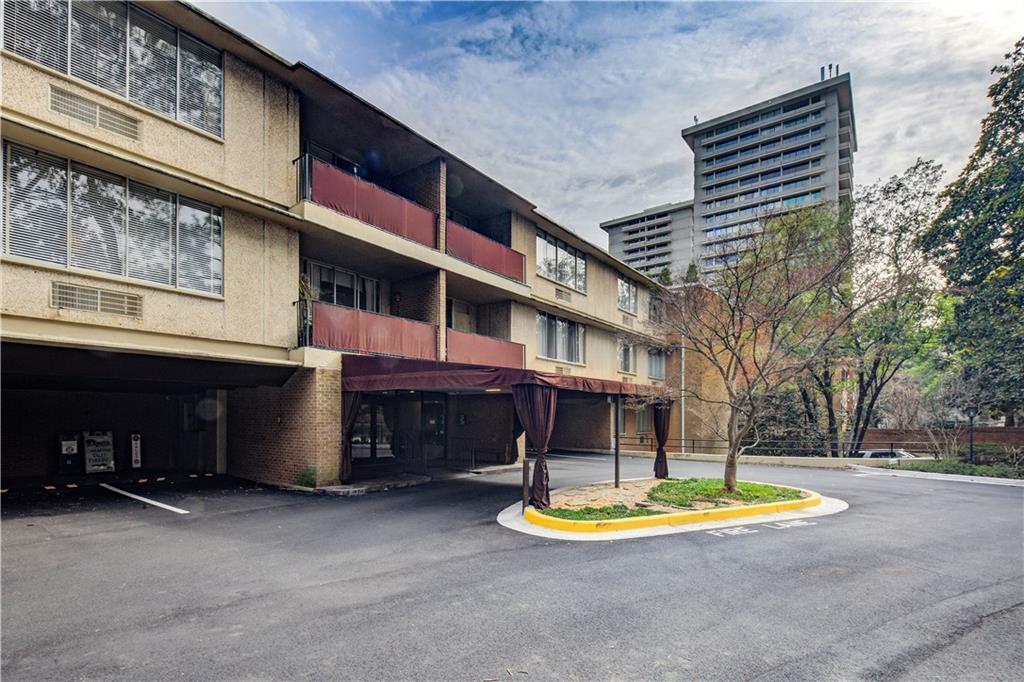 2637 Peachtree Road NE Unit 111