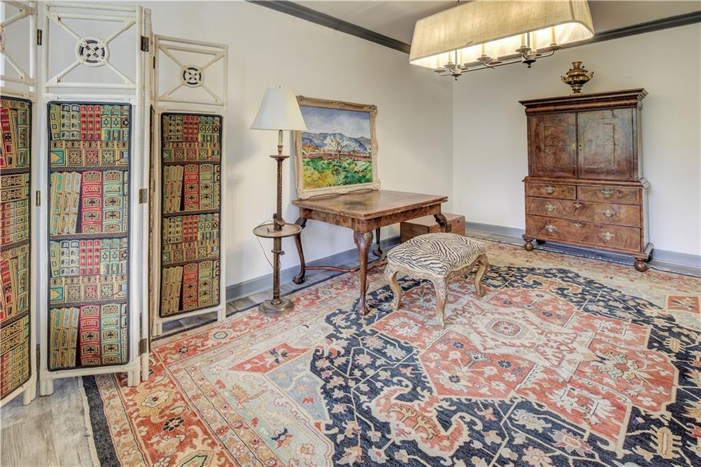 2637 Peachtree Road NE Unit 111