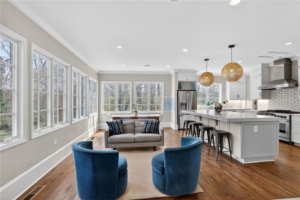 377 Camden Road NE