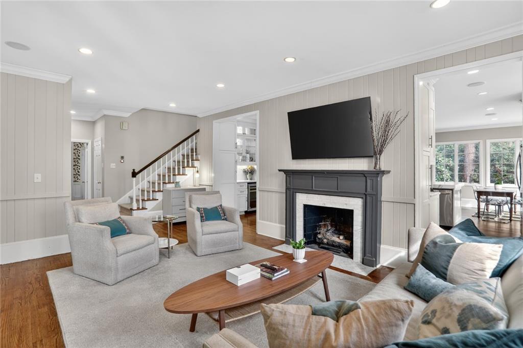 377 Camden Road NE
