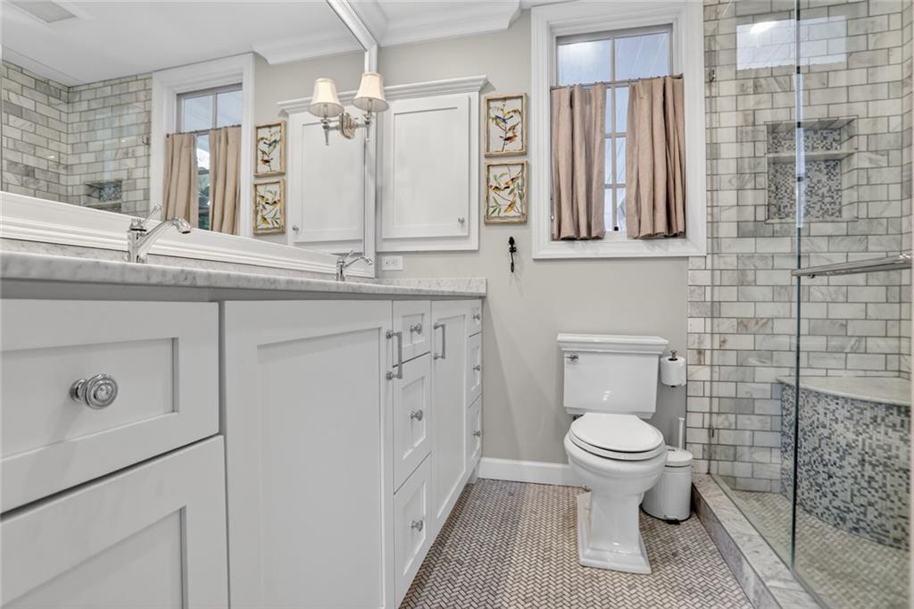 377 Camden Road NE