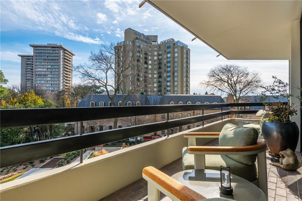 2660 Peachtree Road NW Unit 6H