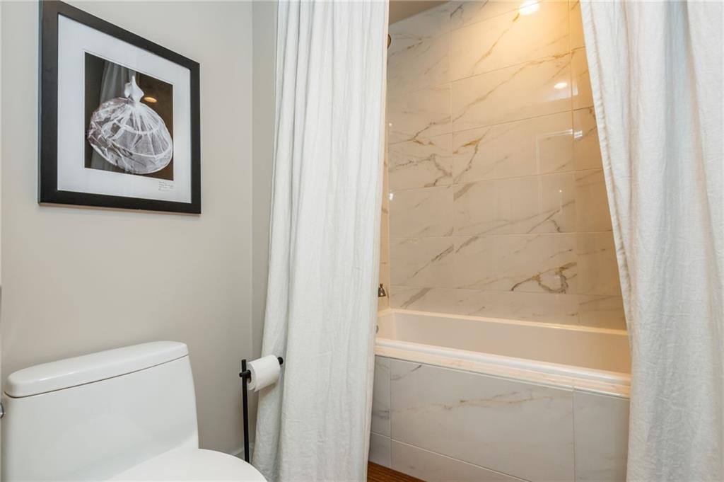 2660 Peachtree Road NW Unit 6H