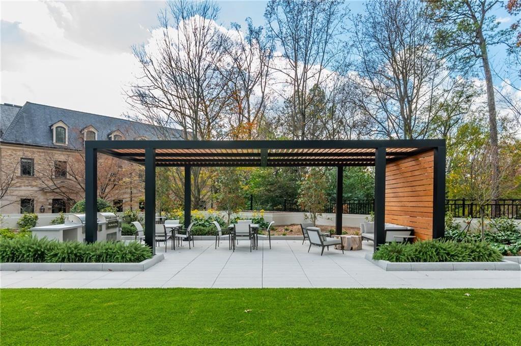 2660 Peachtree Road NW Unit 6H