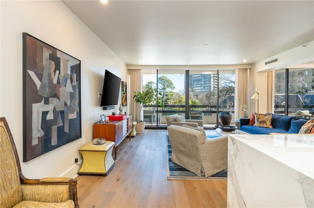 2660 Peachtree Road NW Unit 6H