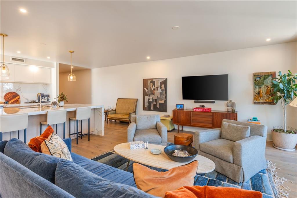 2660 Peachtree Road NW Unit 6H