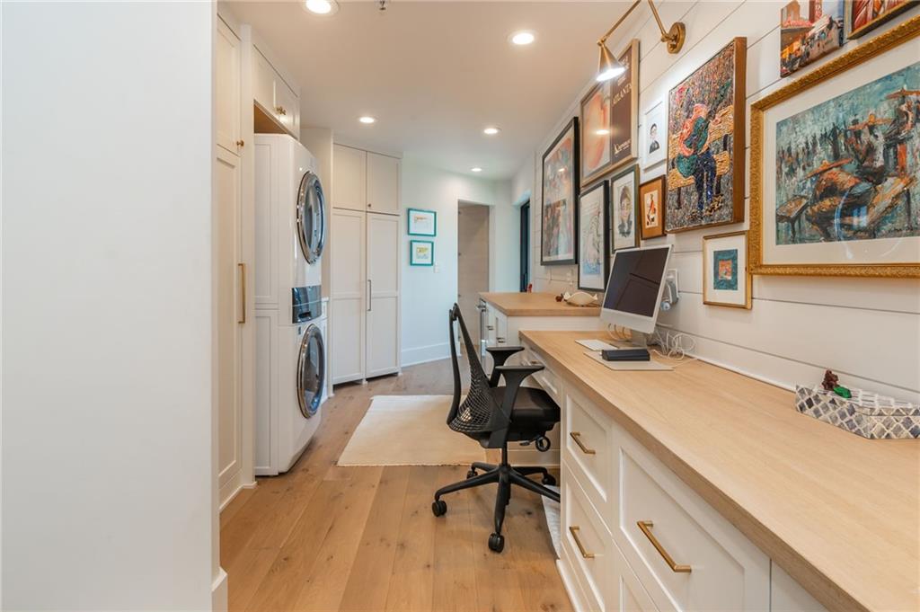 2660 Peachtree Road NW Unit 6H