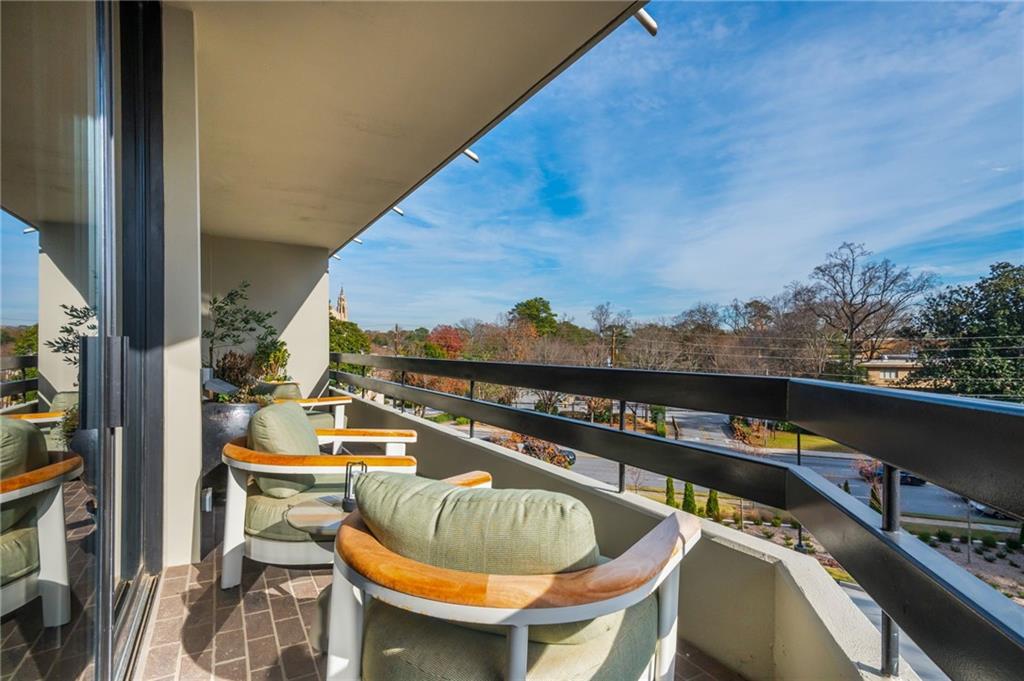 2660 Peachtree Road NW Unit 6H