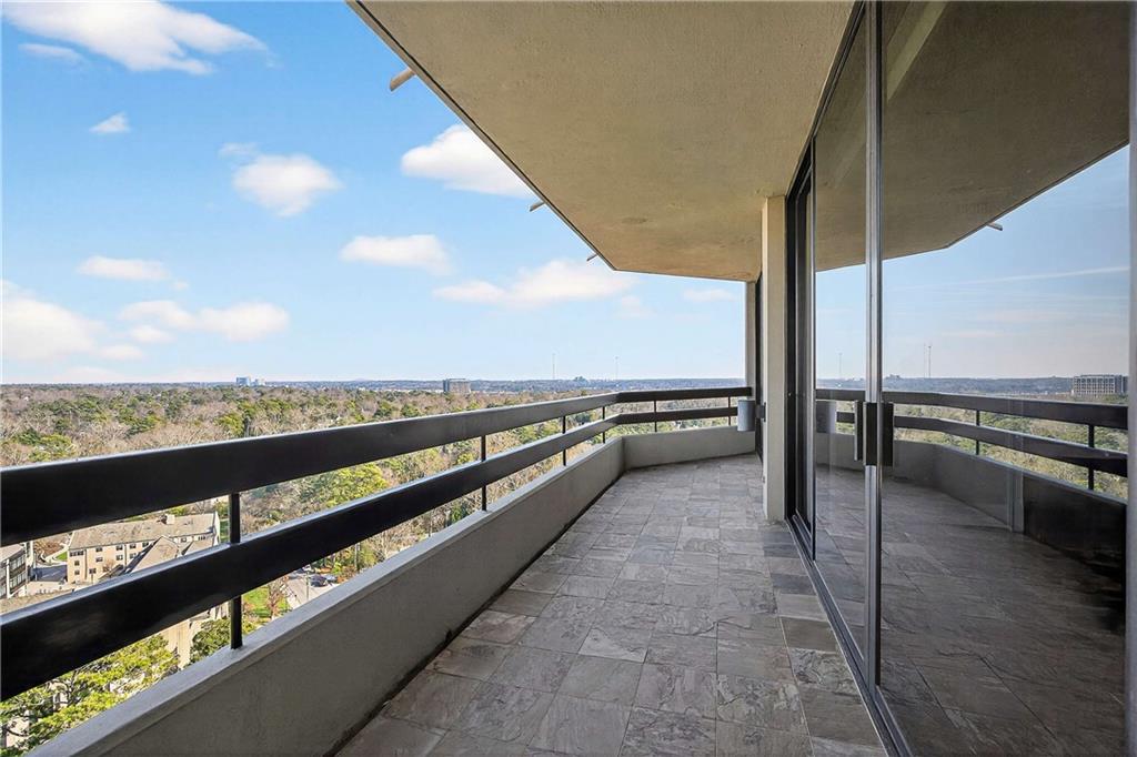 2660 Peachtree Road NW Unit 19F