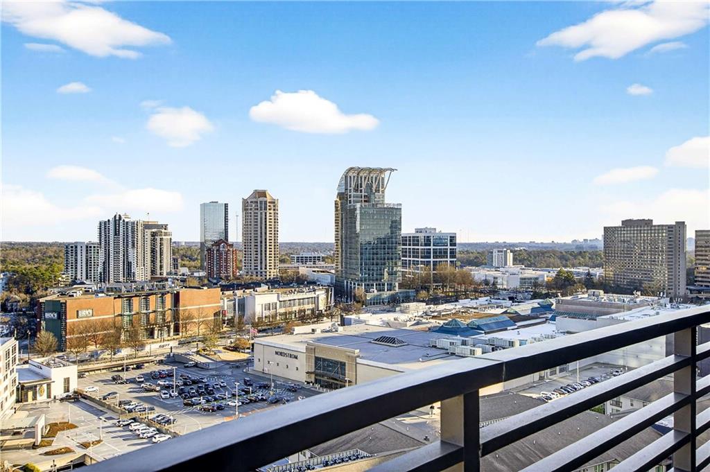 750 Park Avenue NE Unit 18E