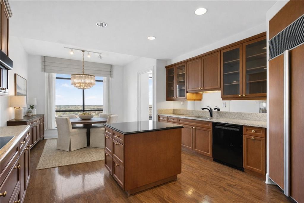 750 Park Avenue NE Unit 18E