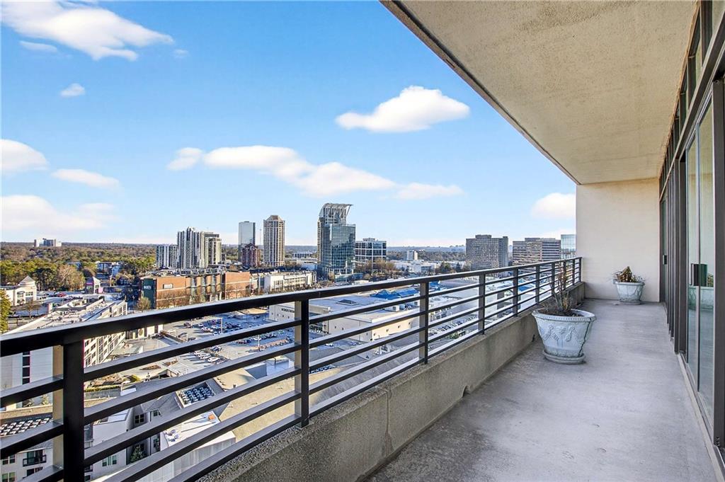 750 Park Avenue NE Unit 18E