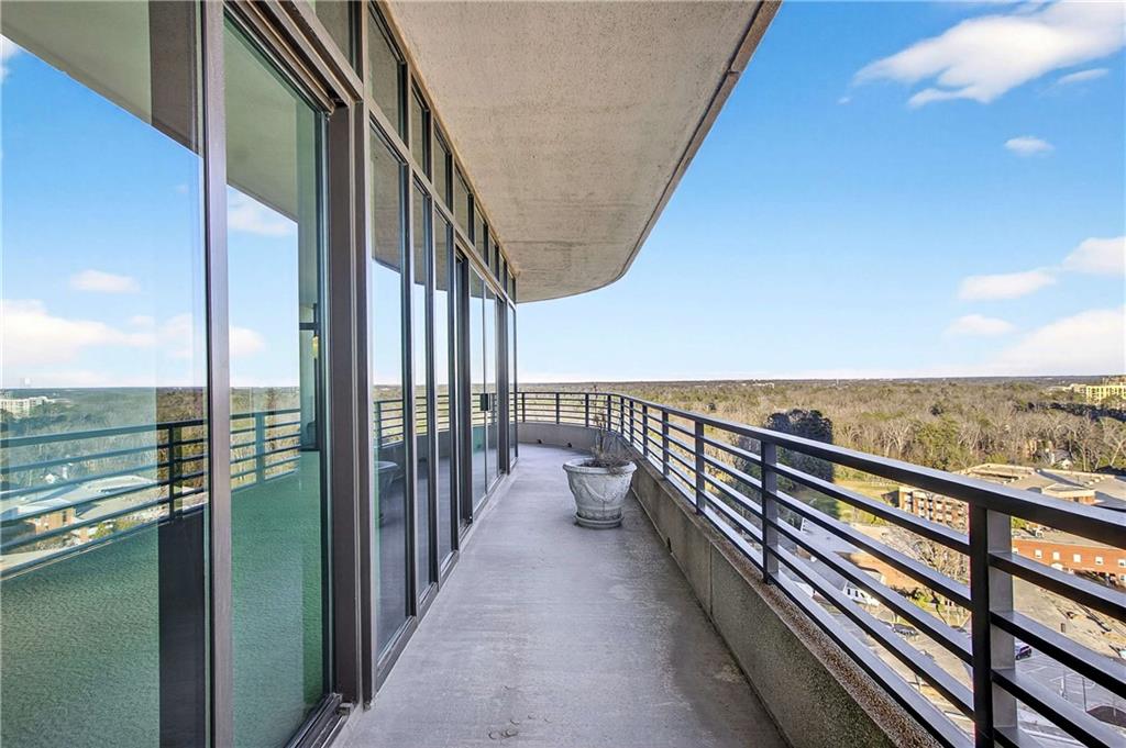 750 Park Avenue NE Unit 18E