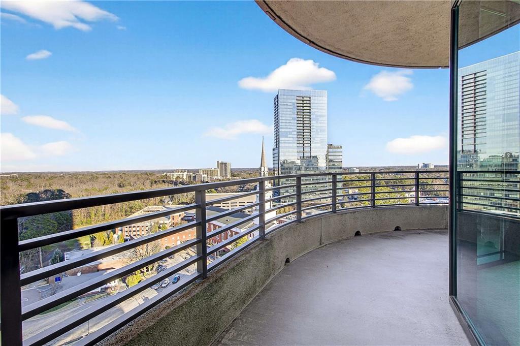 750 Park Avenue NE Unit 18E