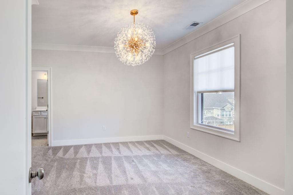 4640 Vinings Canyon Bend