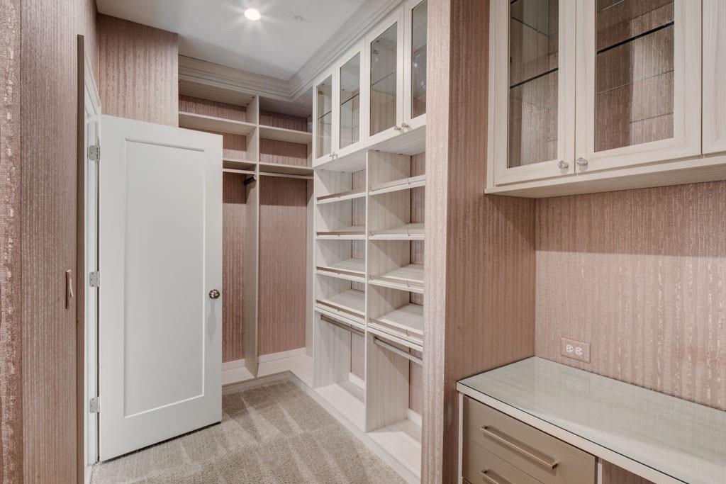 4640 Vinings Canyon Bend