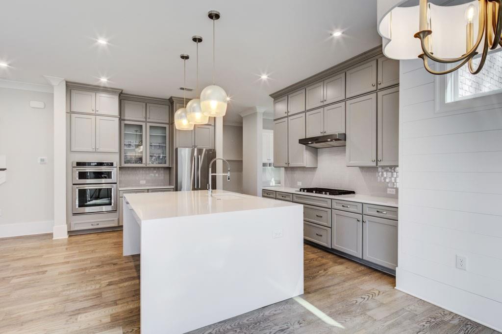 4640 Vinings Canyon Bend