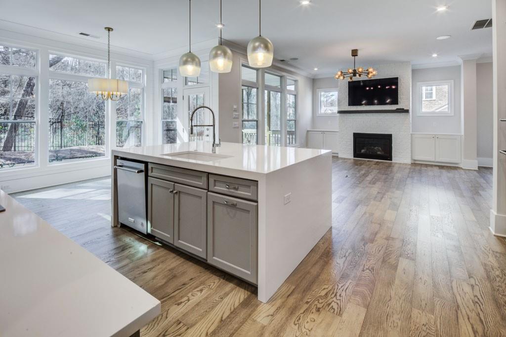 4640 Vinings Canyon Bend