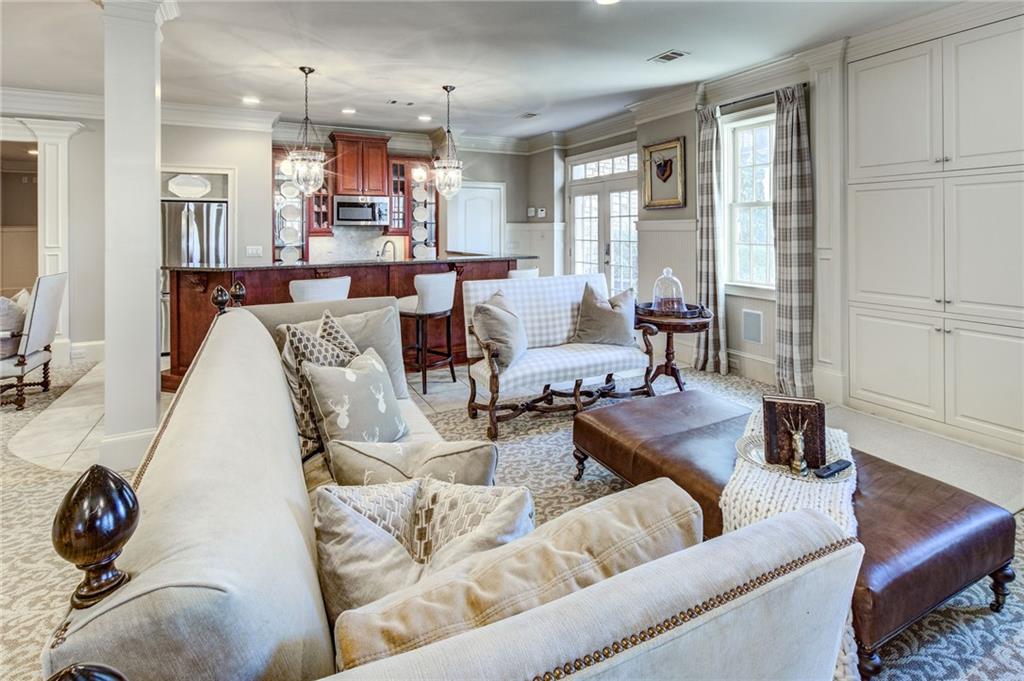 1005 Heards Ferry Road