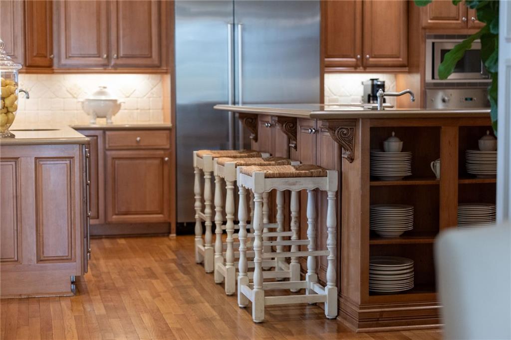 1005 Heards Ferry Road