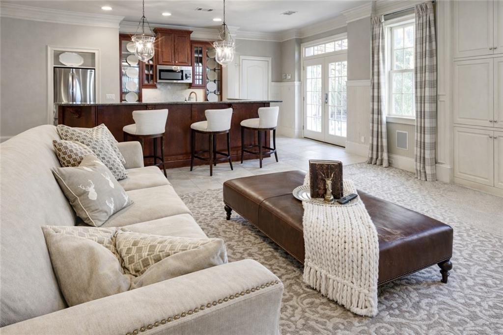 1005 Heards Ferry Road