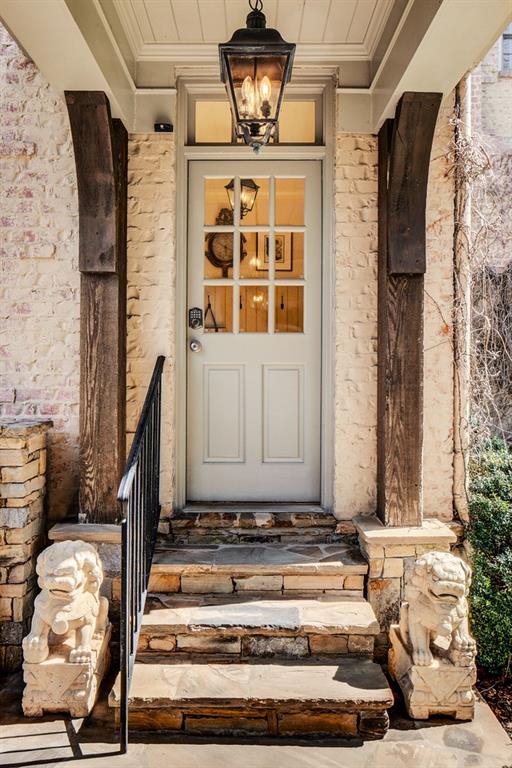 1005 Heards Ferry Road