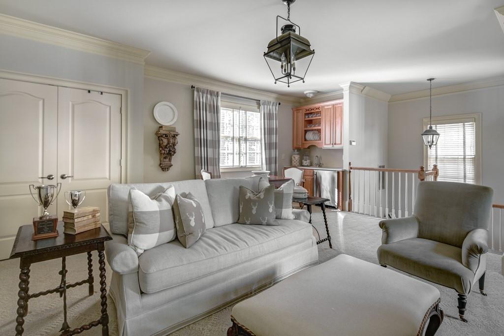 1005 Heards Ferry Road