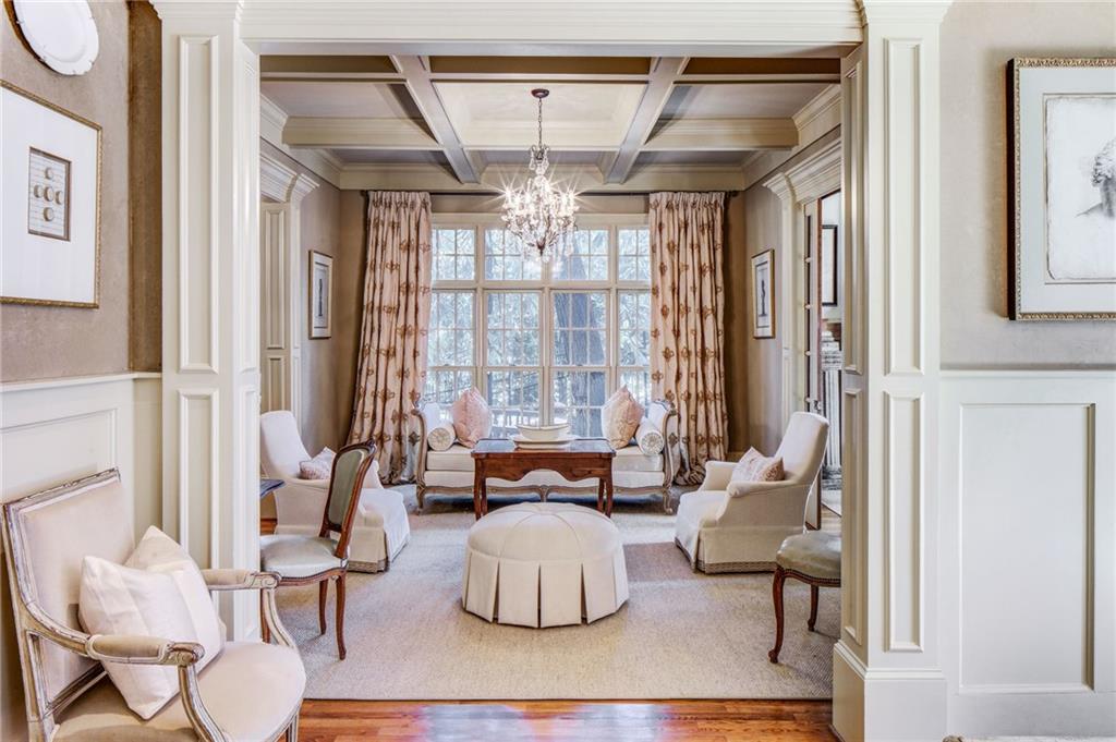 1005 Heards Ferry Road