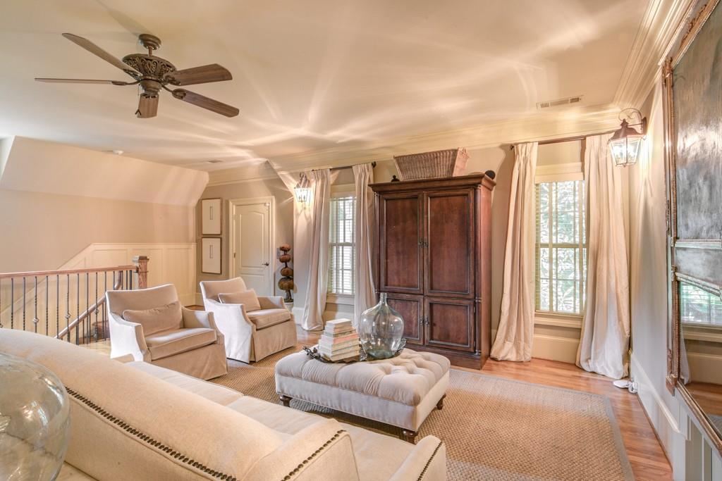 1005 Heards Ferry Road