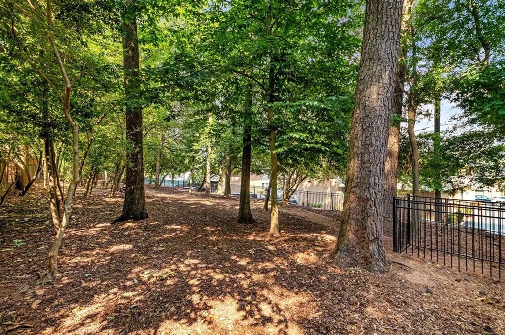 4300 Chastain Walk NE Unit 20