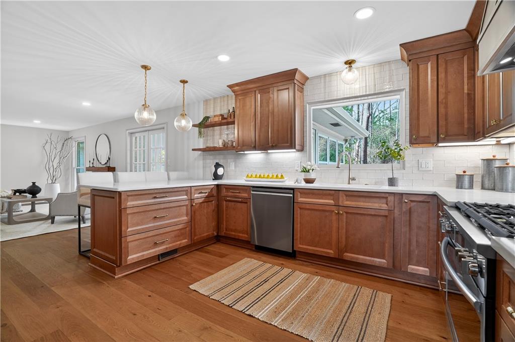 12080 Mountain Laurel Drive