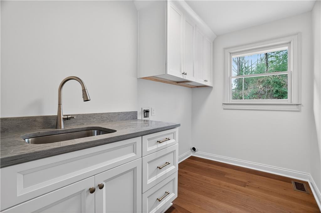 12080 Mountain Laurel Drive