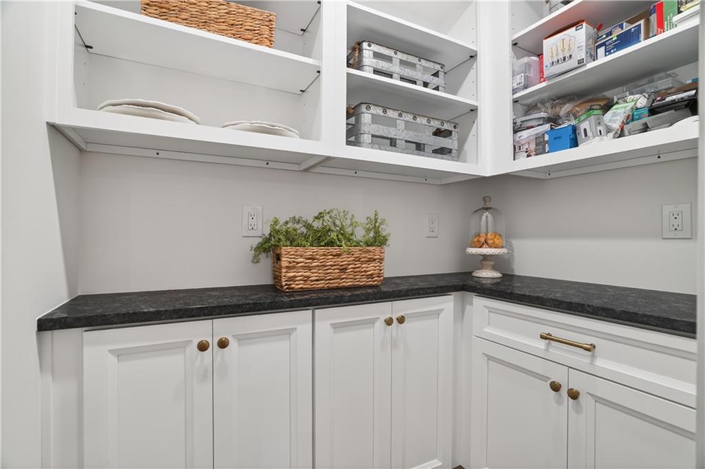 12080 Mountain Laurel Drive