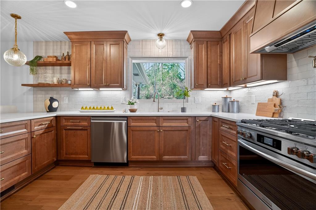 12080 Mountain Laurel Drive