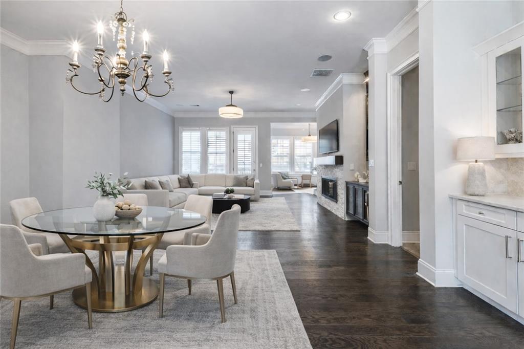 3618 Brookleigh Lane NE