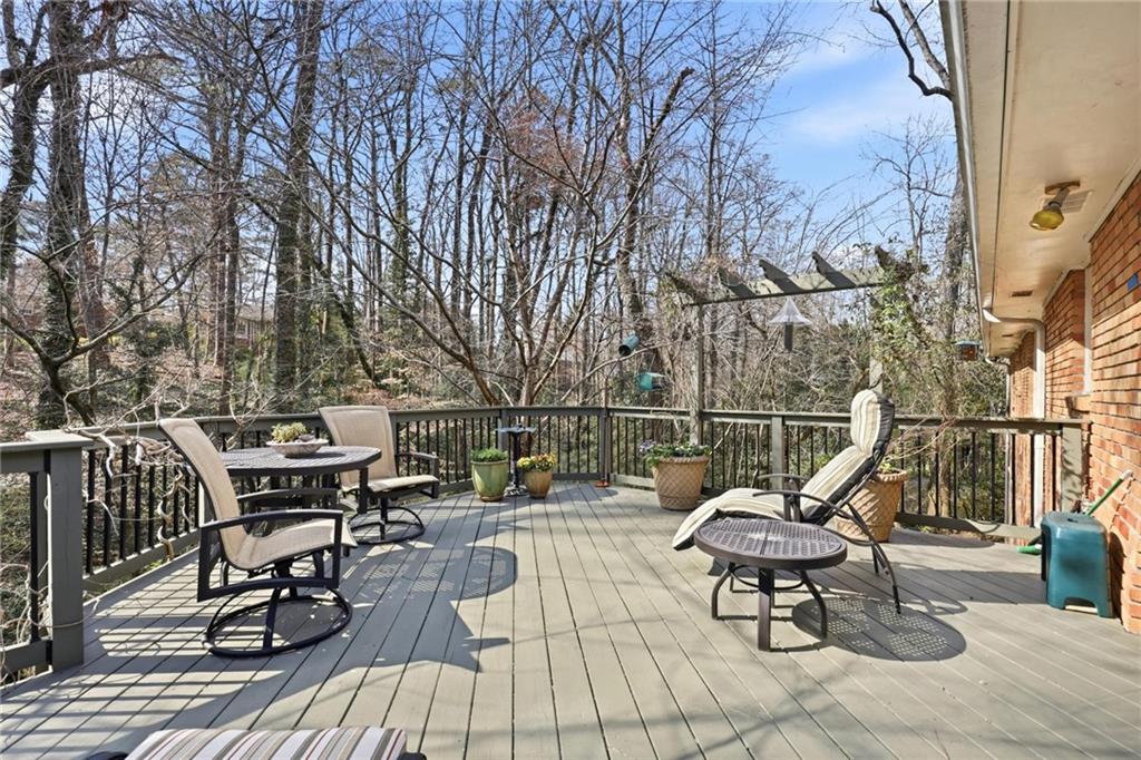 6900 Castleton Drive NW