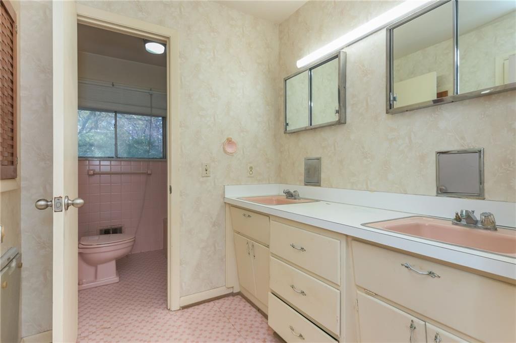 2795 Margaret Mitchell Drive NW