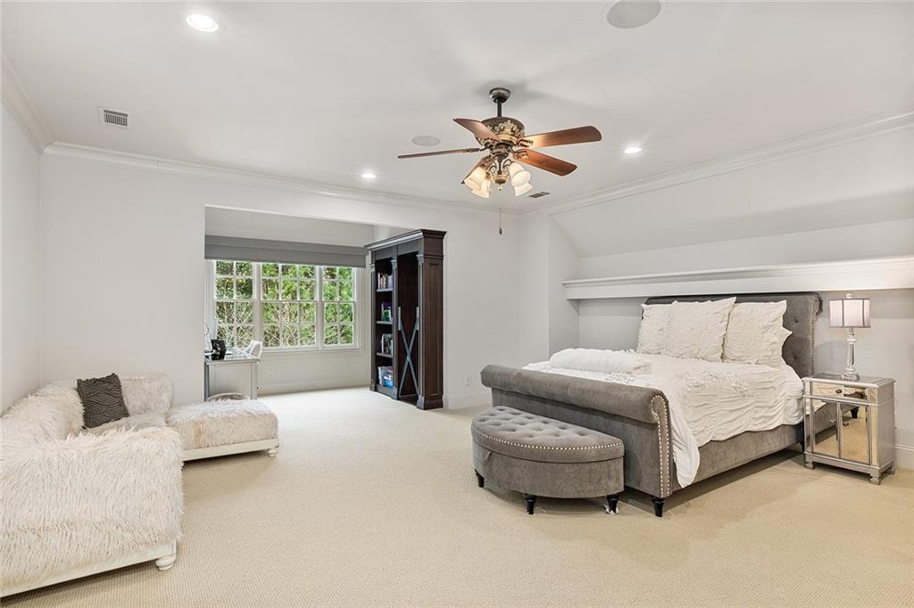 3594 Tuxedo Court