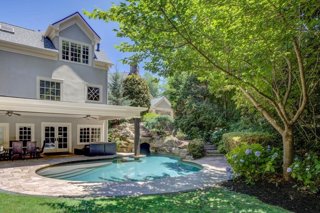 3594 Tuxedo Court