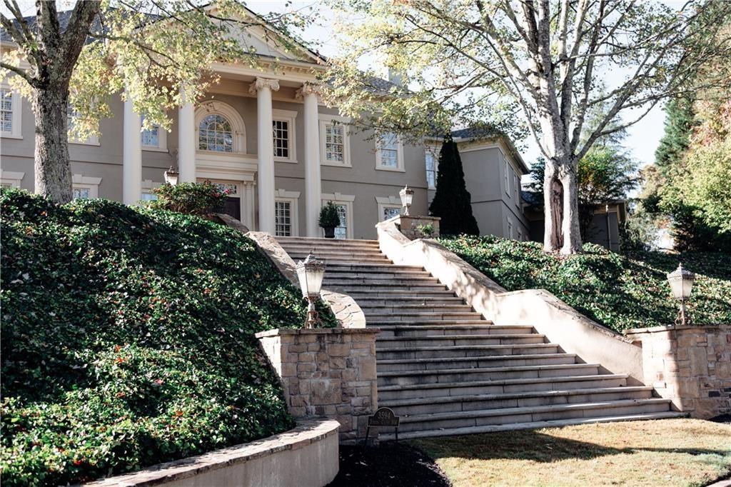 3594 Tuxedo Court