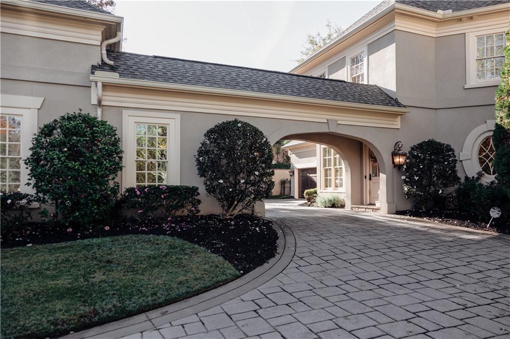 3594 Tuxedo Court